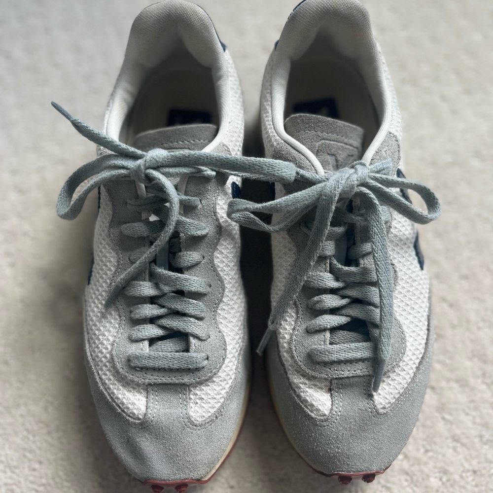 Veja Rio Branco womens Sneakers in Grey, Navy & Cream US 6 EUR 37 - Picture 2 of 7